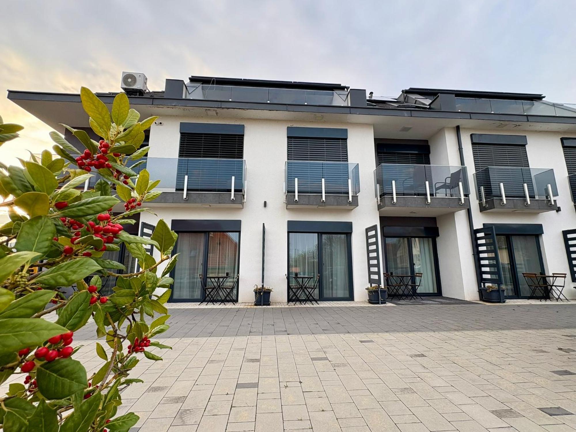 Magnolia Room & Spa - Adults Only Csopak Luaran gambar